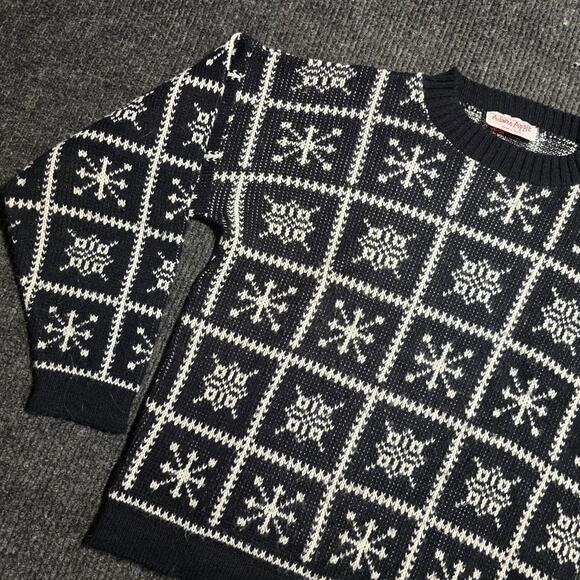 Vintage 70s Adams Apple USA Knit Sweater – Black White Nordic Snowflake - Picture 2 of 4